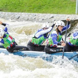 women slalom